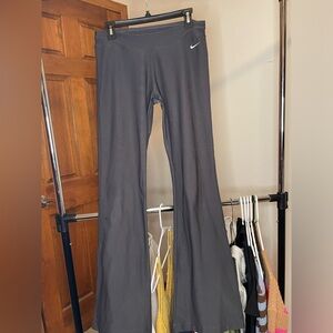 Sm Dark grey authentic y2k Nike flare leggings